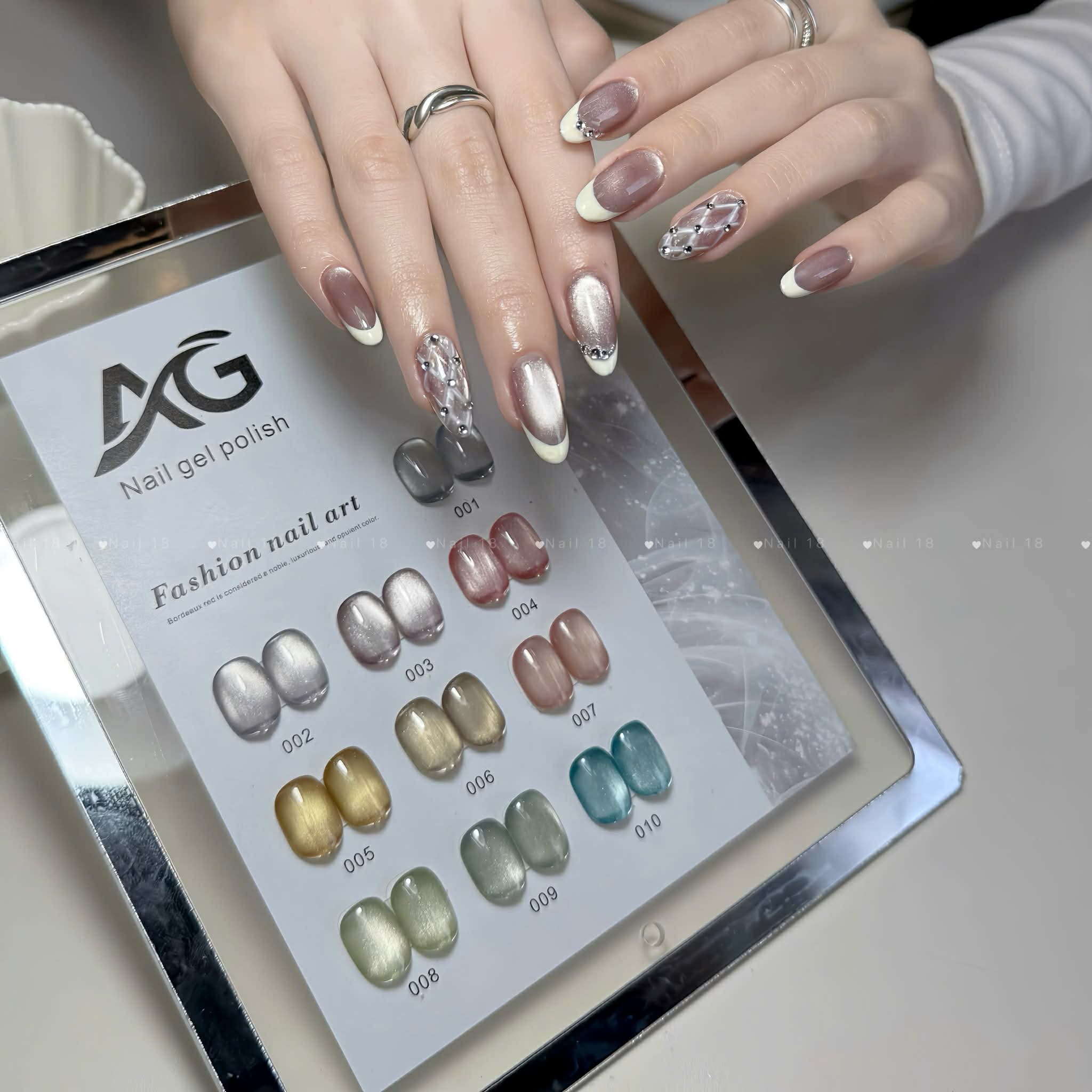 Cat Eye Gel Polish – Magnetic Shimmer Nail Gel