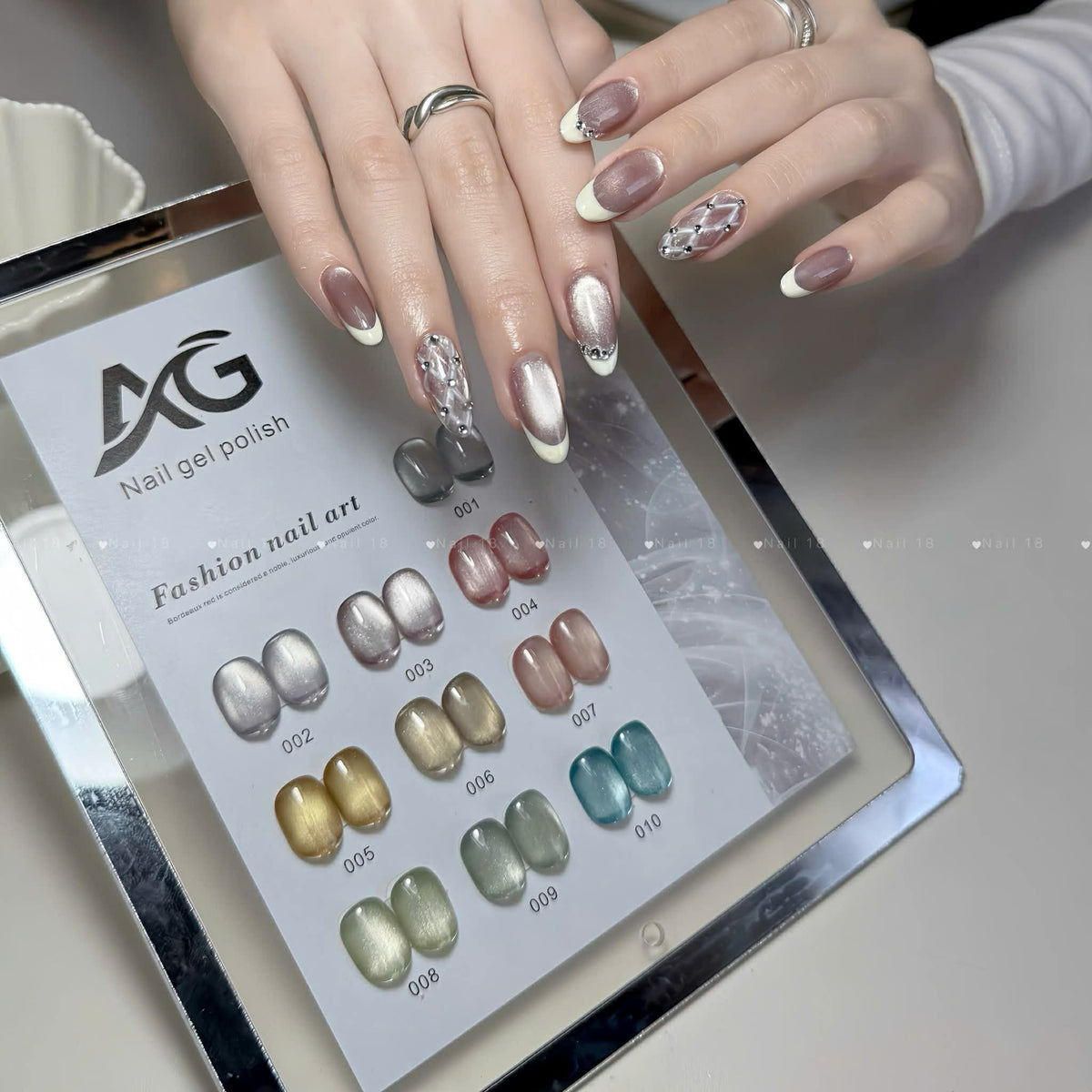 Cat Eye Gel Polish – Magnetic Shimmer Nail Gel